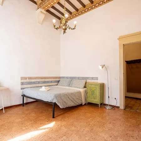 A Due Passi Da Piazza Del Campo シエーナ