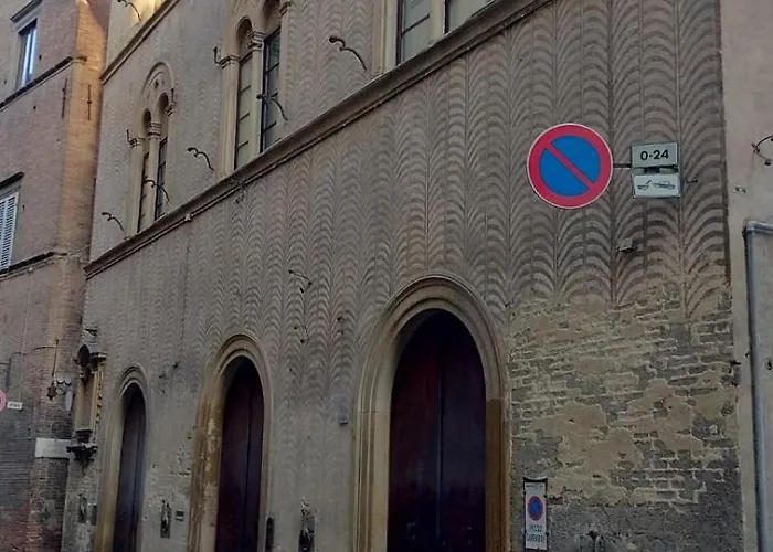 A Due Passi Da Piazza Del Campo Apartment *